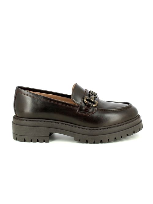 mocassino da donna in pelle liscia testa di moro con morsetto decorativo NERO GIARDINI | I514010D300